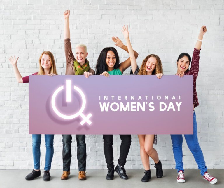 Short Women's Day Wishes for WhatsApp Status