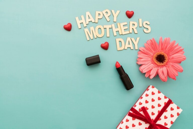 Facebook & WhatsApp Status Ideas for Mother's Day
