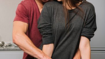How to Build Strong Healthy Relationships | Complete Guide