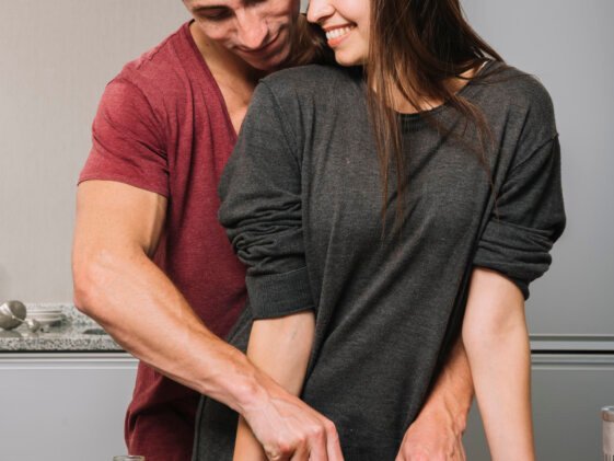 How to Build Strong Healthy Relationships | Complete Guide